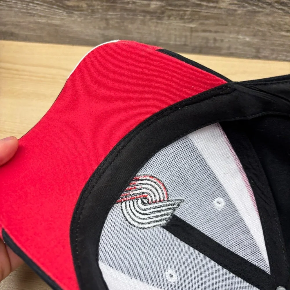 Collegiate USA good used